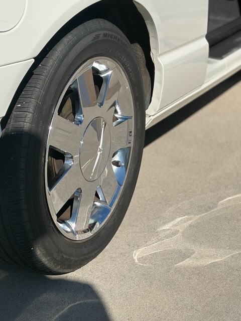 Polished Thunderbird chrome wheel