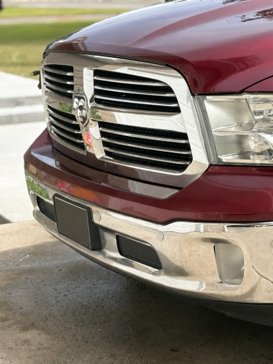 Detailed red Ram front end